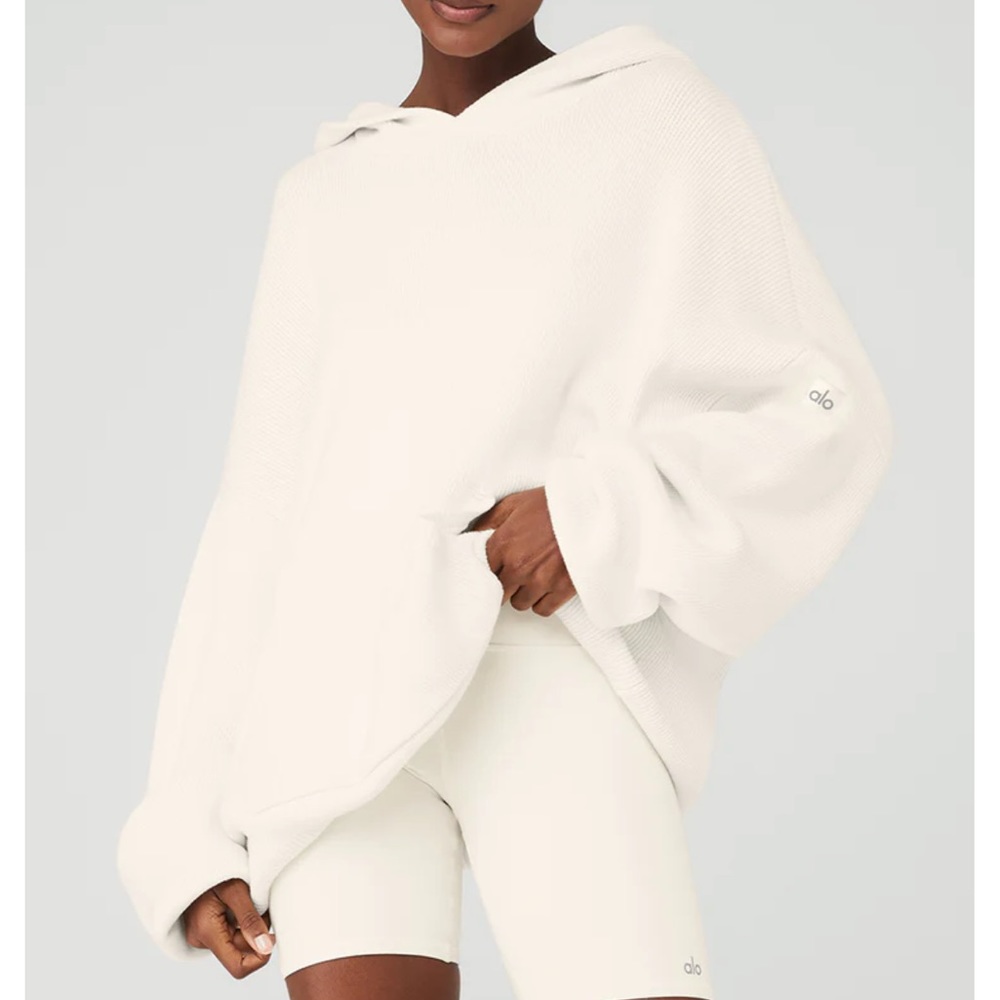 NWOT alo yoga scholar hooded sweatshirt
